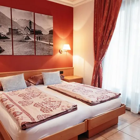 Hotell Garni Rin Da Rin