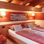 Garni Rin Da Rin Hotel 3*