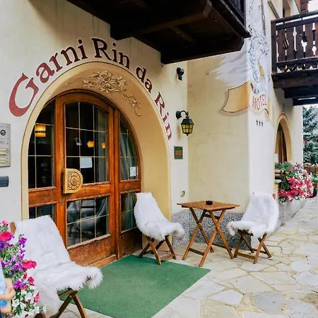 Garni Rin Da Rin Hotel 3*