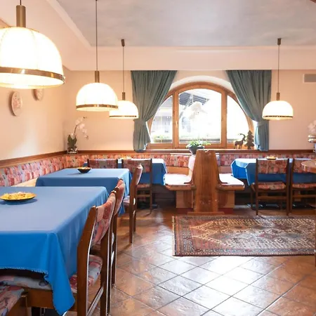 Hotel Garni Rin Da Rin